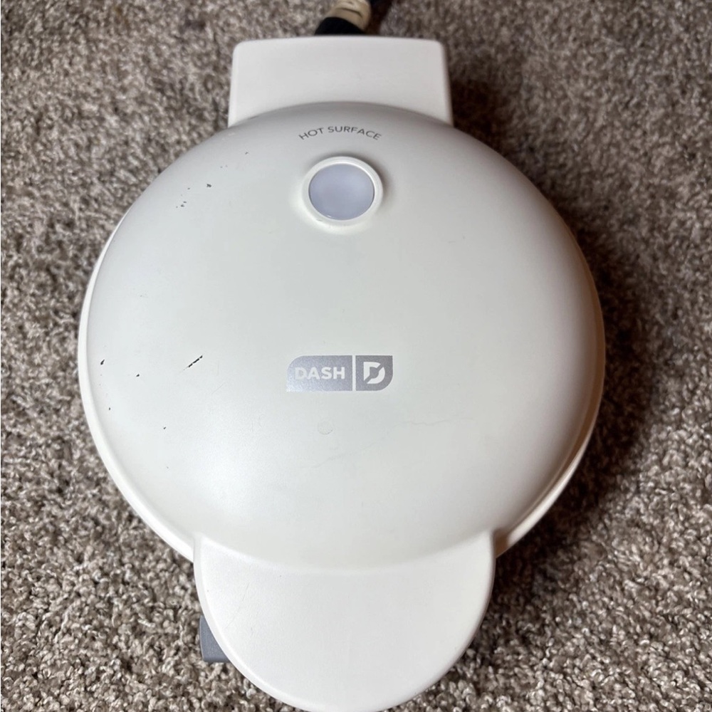 Multimaker Treat Maker System, Mini Donuts, Waffle/Cup Cake Bites
- DIM813GBCM04